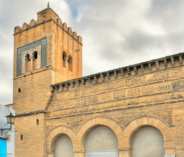 Трехвратная мечеть Тунис