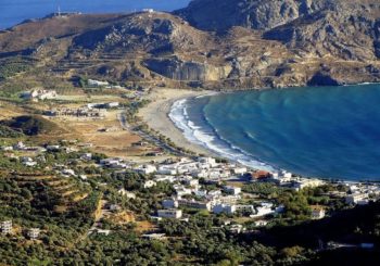 Онлайн веб камера Греции Крит побережье Плакиас